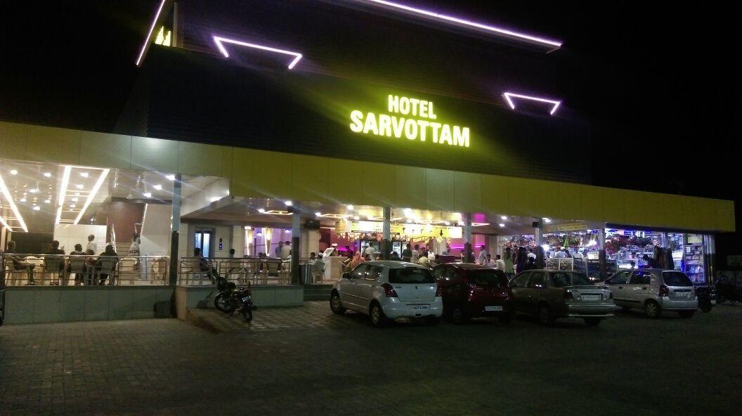 Hotel Sarvottam Hālol Dış mekan fotoğraf